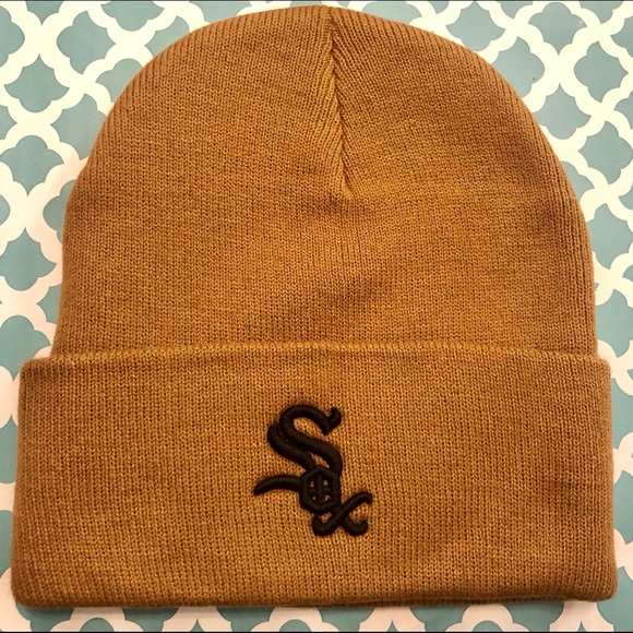 Tan/Black Sox Beanie - Picture 2 of 2